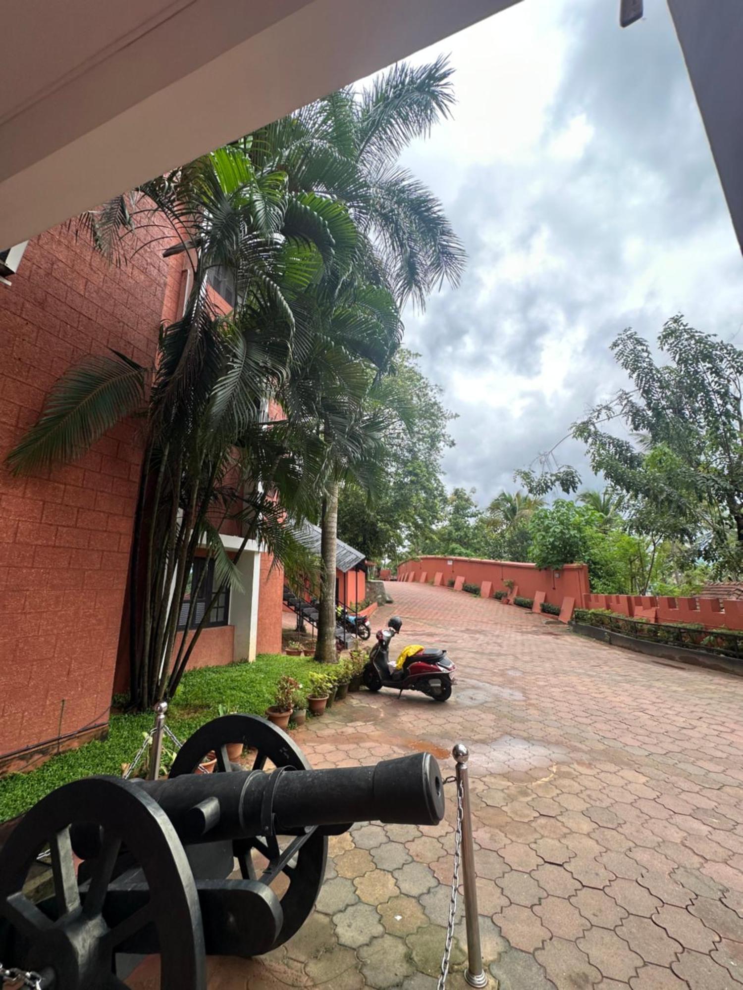 Gd International Redfort Nilambūr Buitenkant foto